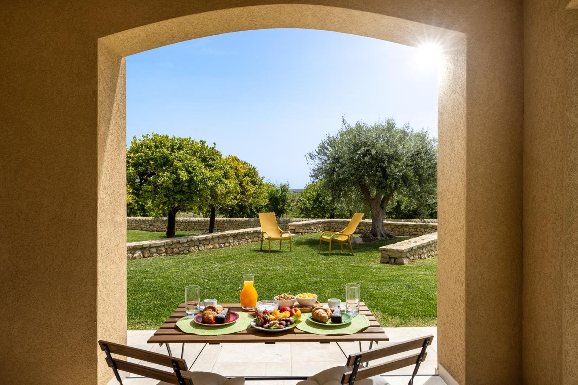 Fiore Di Vendicari B&B - Sicilian Charme, Lemon Grove And Sea Noto Exterior photo